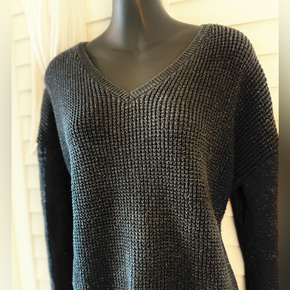 🖤🪩 Calvin Klein Jeans Black V-Neck Shimmer Sweater Size Medium